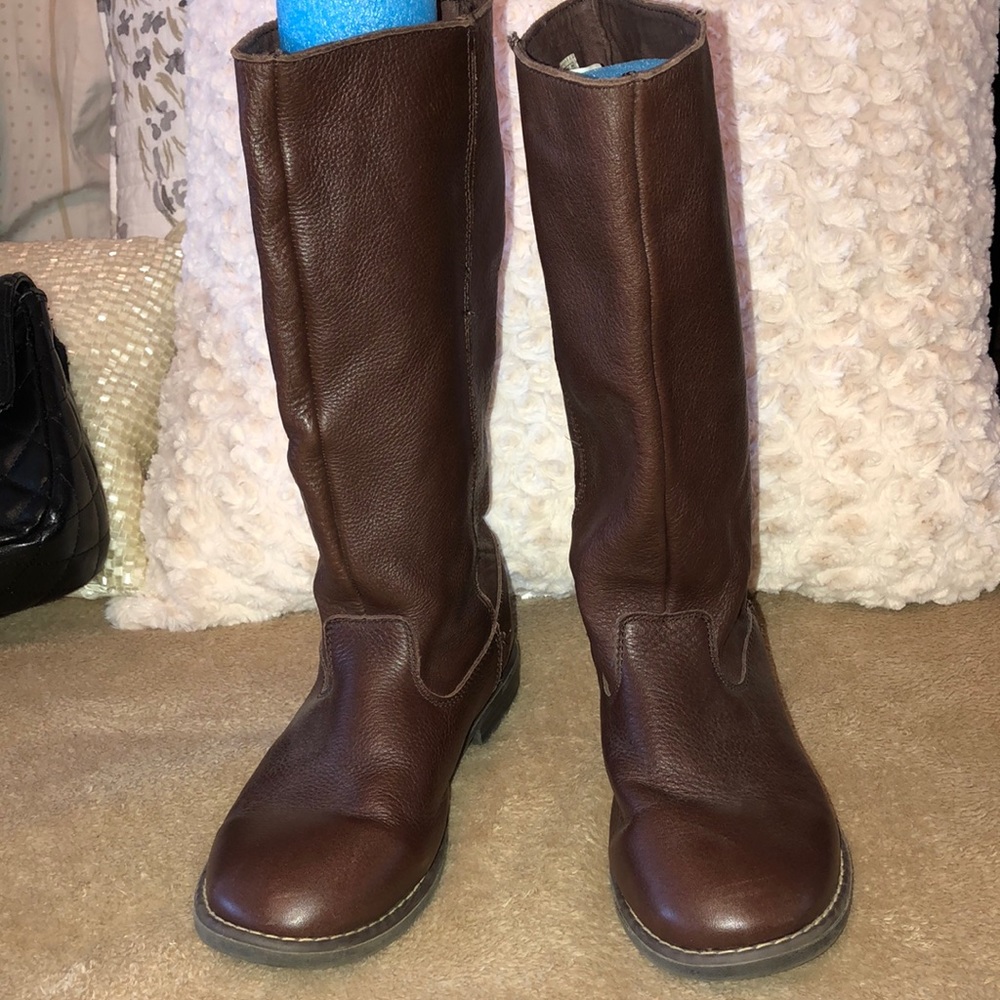 Leather boots